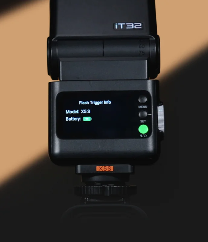 Беспроводная вспышка Godox iT32